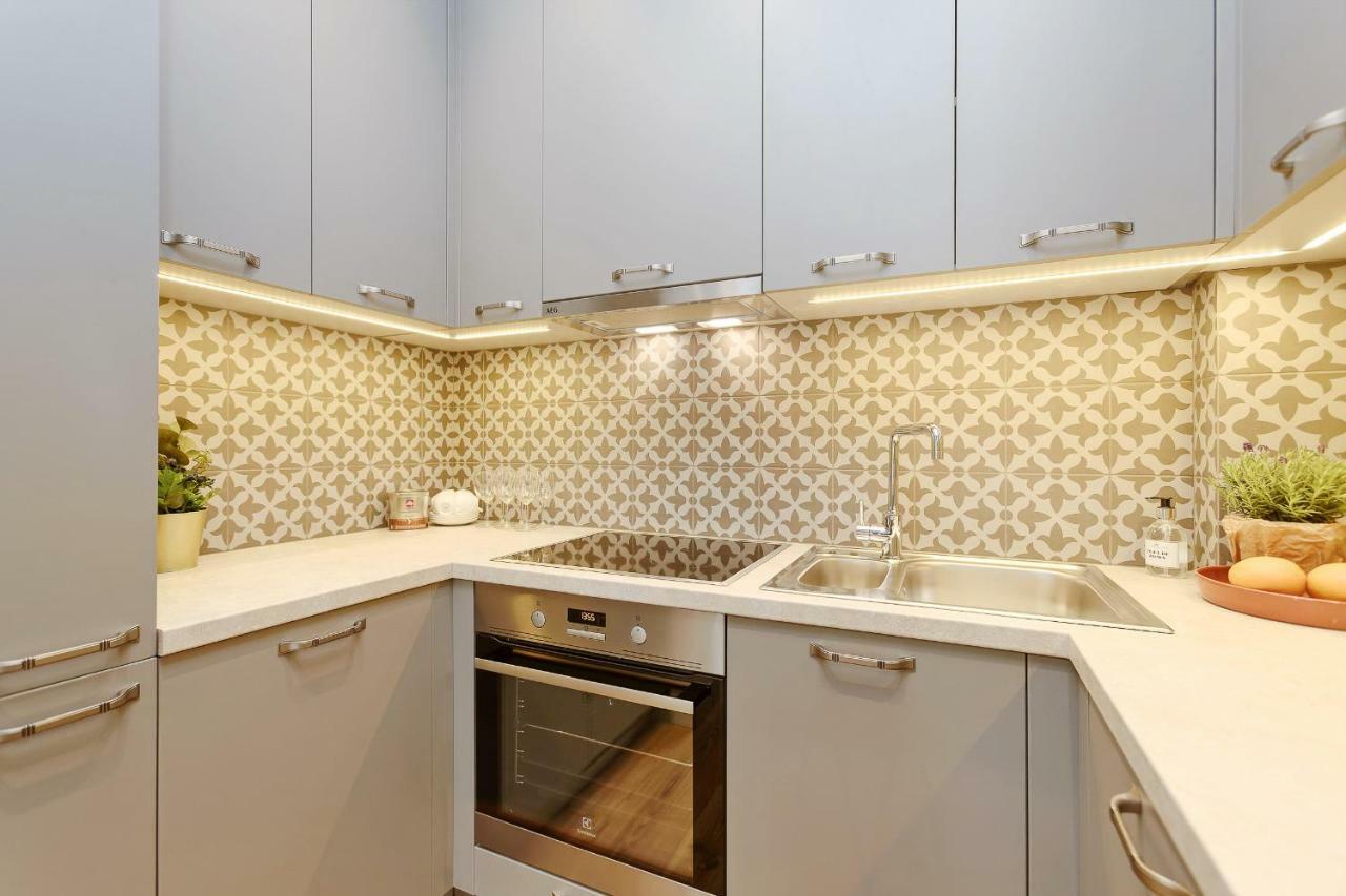 Ferienwohnung Dzirnavu Residense Riga Exterior foto